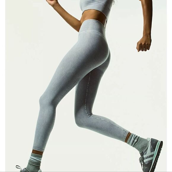 Good Karma Ice Grey Leggings XS/S NWOT - Picture 1 of 8